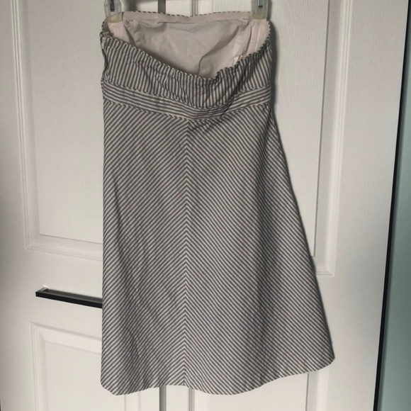 Gap White and Grey Chevron Dress Size 2 - Picture 3 of 7